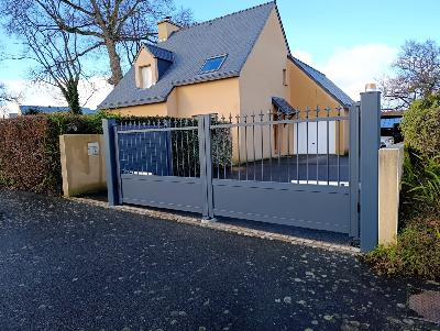 Pose portail Rouen : portail aluminium sur mesure livr� en Normandie